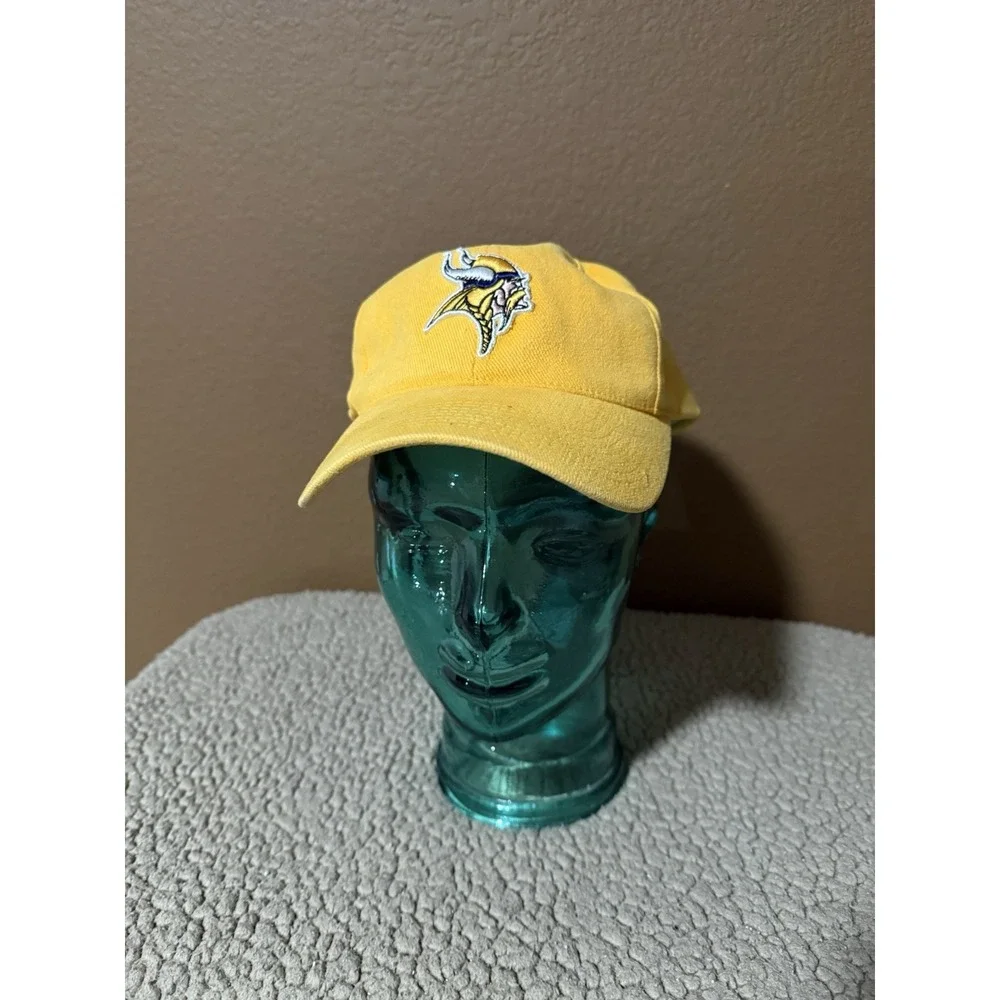 Minnesota Vikings Hat Cap hook&loop Strap back One Size Yellow Sport Specialties